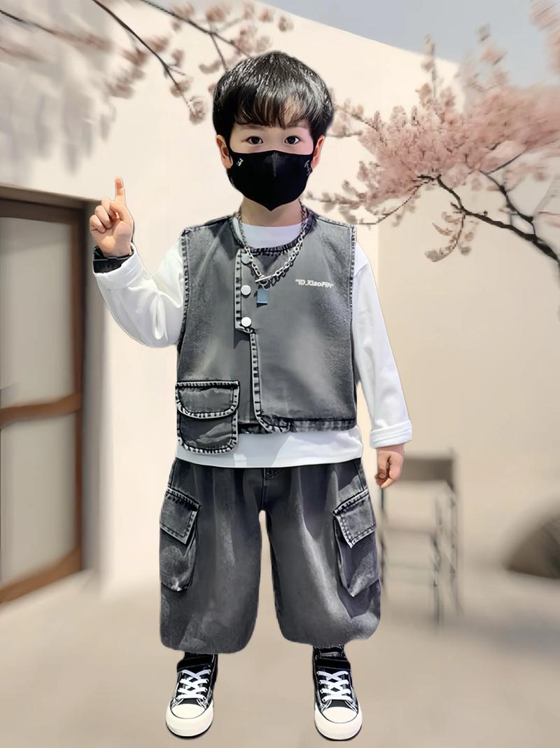海口服饰行业动态:新潮与传统交织的艺术